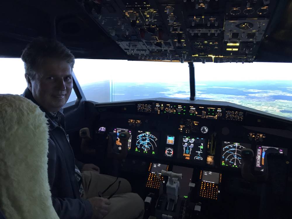 Boeing 737 Flight Simulator Experience